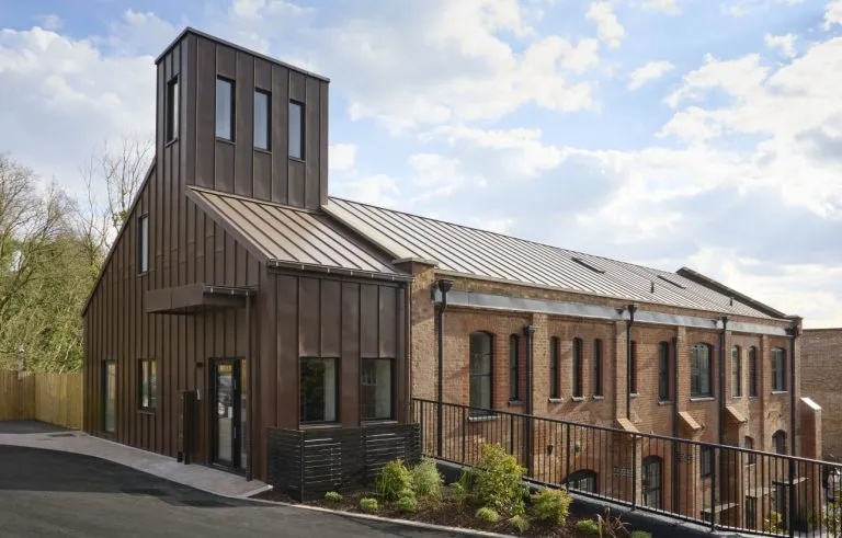 222 london road 1